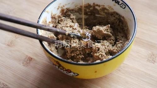 口感|调芝麻酱时，最忌直接加水调，教你正确做法，口感细腻顺滑非常香