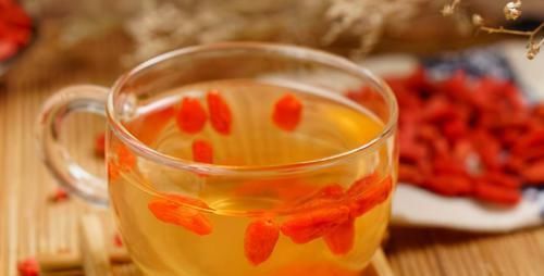 睡眠|气色差的人常吃以下食物,气血足,睡眠好了,皱纹不见了,更年轻