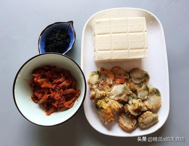 天冷,这一碗汤别错过!4样食材8分钟端上桌,汤鲜美味好喝极了