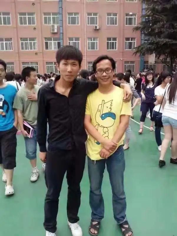 又一南阳籍飞行员亮相央视，五中毕业生