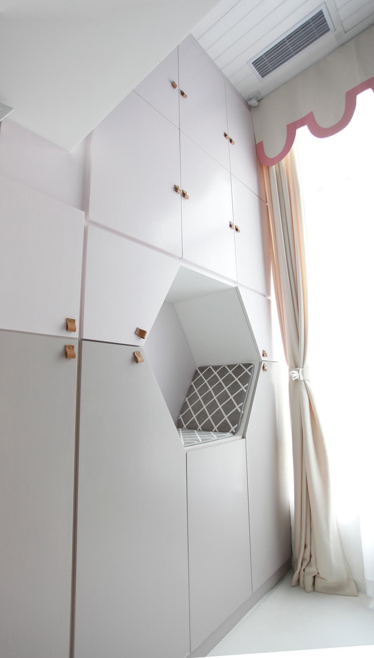 改造|她买下学区房,76㎡挤出8个房间,一层爆改两层,邻居都看呆了