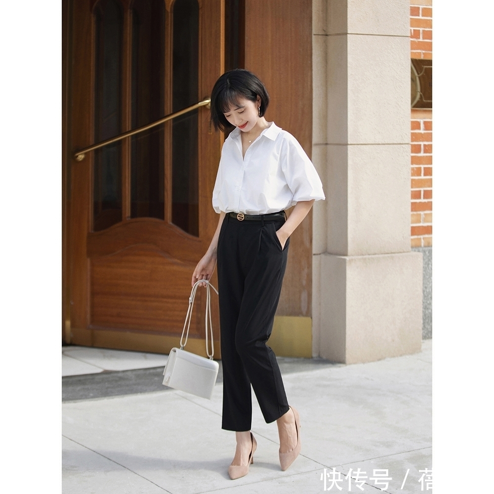 白衬衫|穿“白衬衫”的女人有多精致?搭配这3种下装,土味、俗气全甩掉