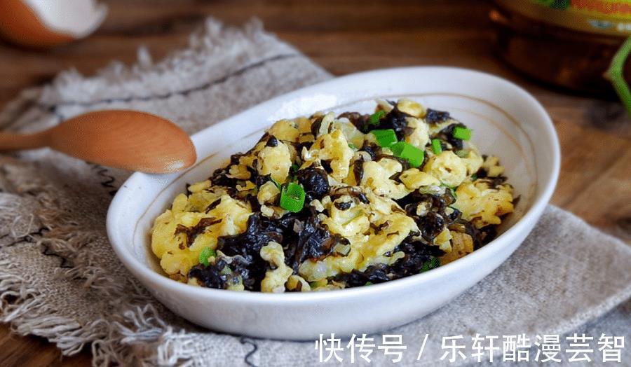 秋季，鸡蛋别再蒸鸡蛋羹，换一种新花样，营养全面好消化，别错过