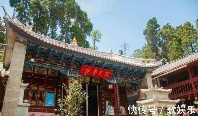 尼姑#中国最美的尼姑庵,花费5000元打造,游人来了就不想走!