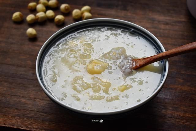 莲子绿豆|夏秋交替适合煮这粥，清香营养，软糯顺滑，胶质满满，做法很简单