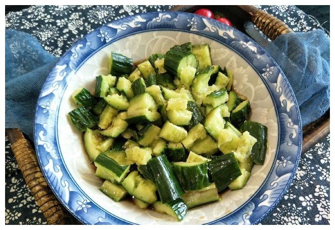 长肉最猛的4道凉菜,爱吃的胖子多,也许你天天都在吃