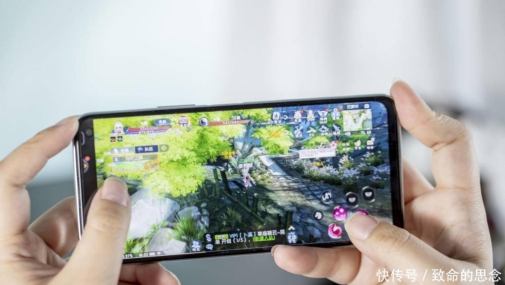 玩家|诛仙玩家不容错过的定制礼盒,iQOO Neo3助你一臂之力