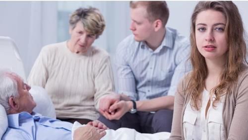 会长时间|五十岁以后更容易长肿瘤?老年人要留意这些症状,出现后及时检查