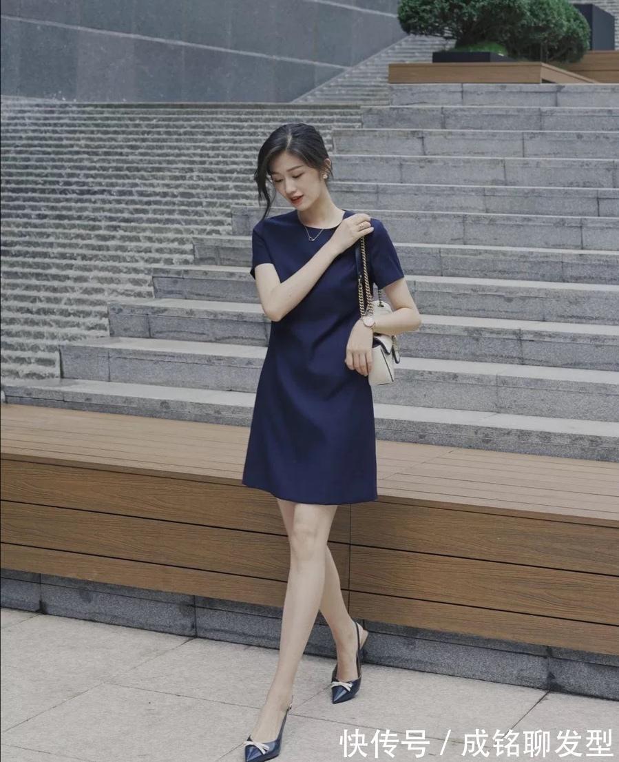 深色|上班族要美得高级，记住“连衣裙+尖头鞋”搭配公式，优雅又得体