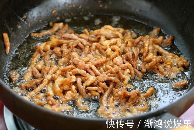 解馋|极简版炒面，杂蔬肉丝乌冬面，开胃解馋不油腻