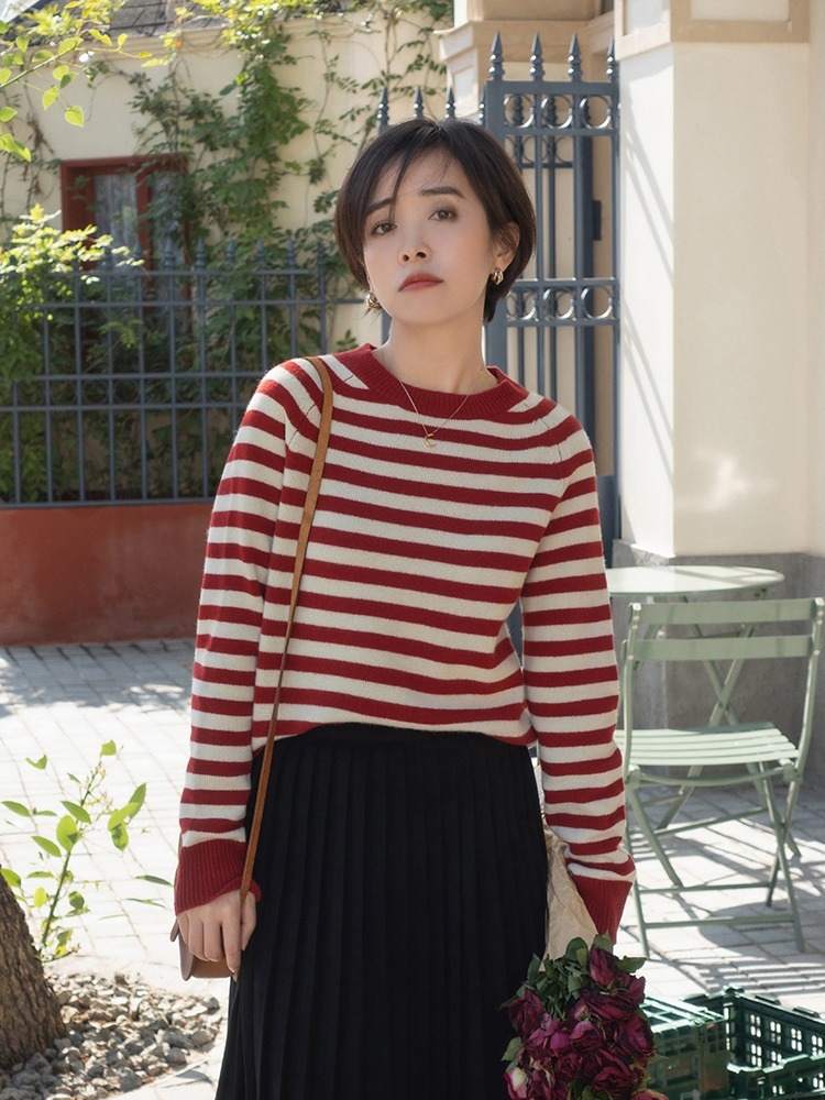 针织衫 黄黑皮买针织衫别总是大地色,试试其它流行色, 显白还时髦