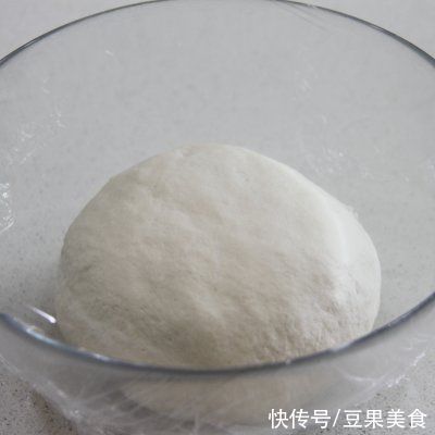 简单易做的土家酱香肉饼,让人吃了还想吃