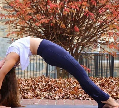 上半身|又调皮了,会做这些动作,代表你的瑜伽水平非常高了