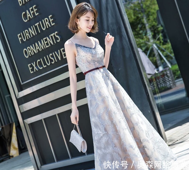 街拍:都挺好,就是走路不太方便