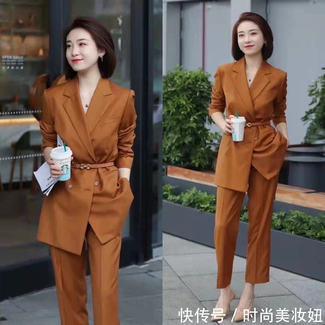 气质 中年女人穿的是“气质”,把高级与时尚结合,学会美爆朋友圈