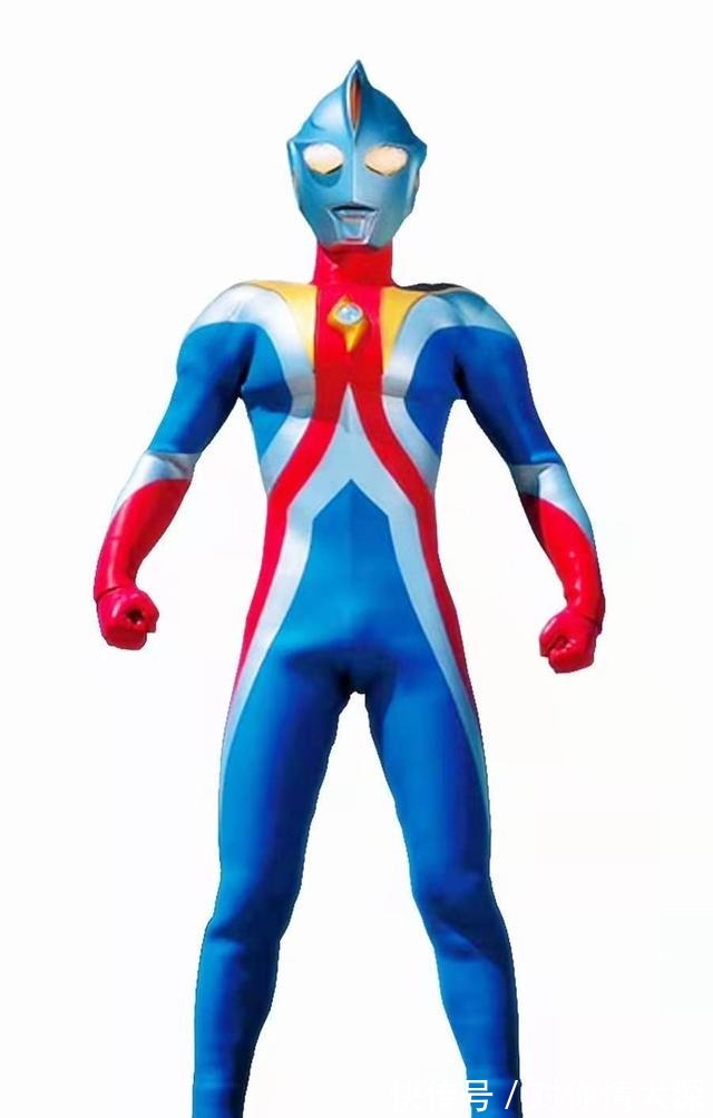 雷杰多|奥特曼的花纹颜色变得越来越复杂堆砌,内在的含义已经消磨殆尽