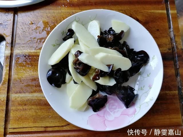 清洗干净|这东西，隔三差五吃，祛湿化痰又排毒，全家吃出好身体