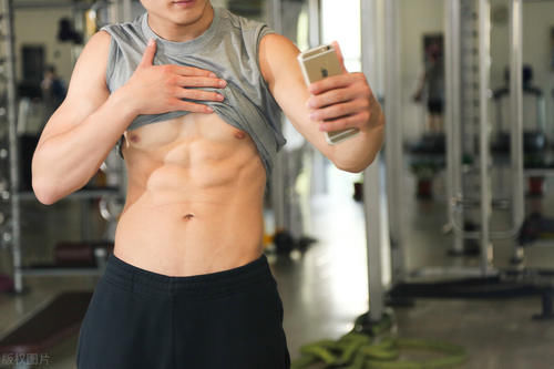 训练|4大“无用”健身行为，很可能会伤身，你犯了几个？