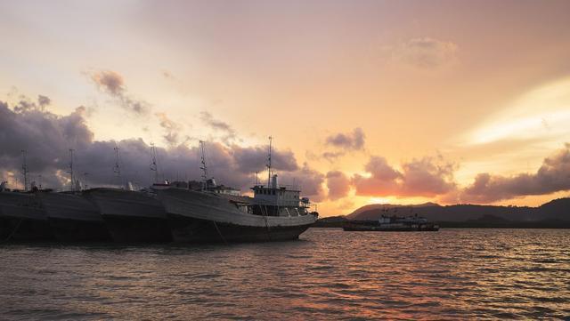 大军|萨拉米湾海战,来势的波斯大军为何又遇失败