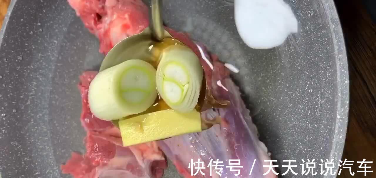 家常版酱牛肉,1斤生肉6两熟肉,配料简单,酱香浓郁软嫩入味