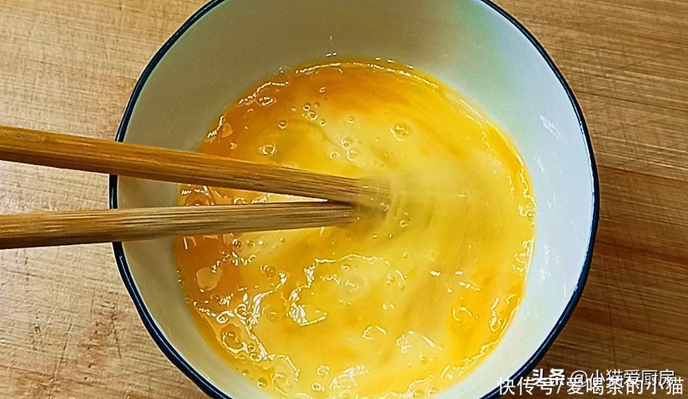 搅拌均匀|教你豆腐和鸡蛋新吃法，味道鲜美，制作简单，一星期吃几次不嫌腻