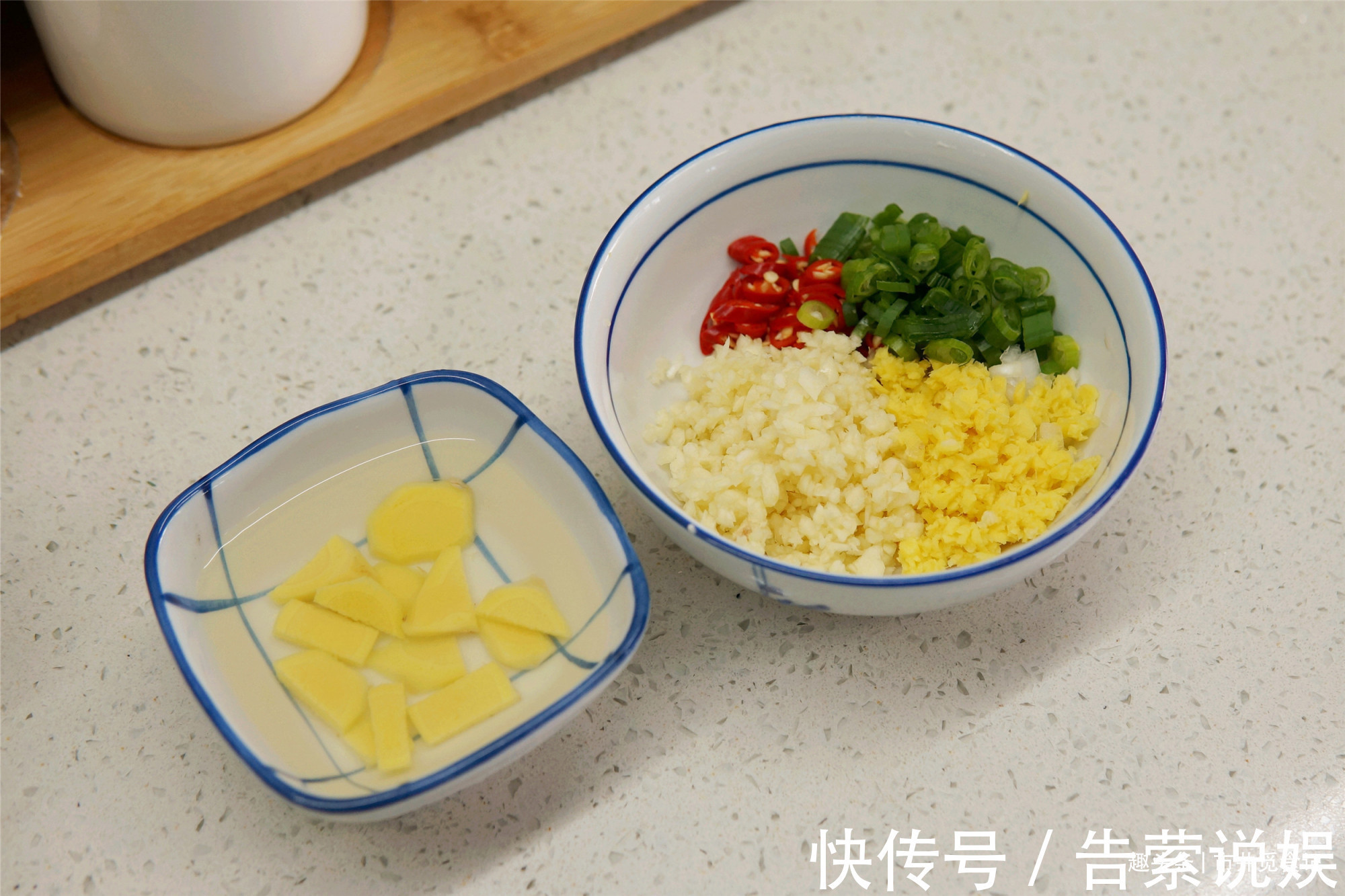 表壳|吃凉拌皮蛋，加3种调料拌一拌，不腥不发涩，味道错不了