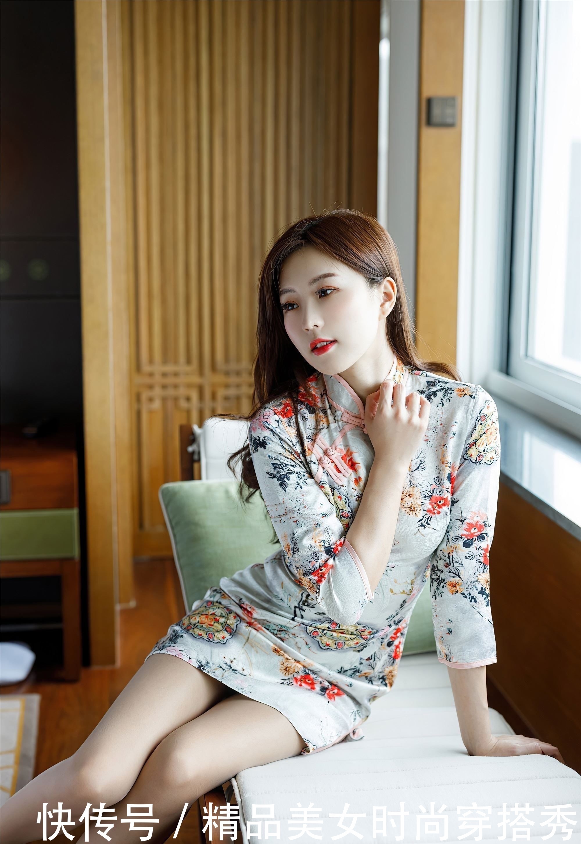 印花 国潮风来袭,一件复古的印花旗袍裙,经典又复古,时尚又优雅