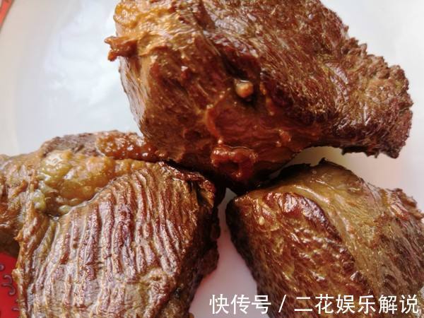 卤牛肉时，一定不要放它！放了它这锅就毁了，难怪牛肉发柴有怪味