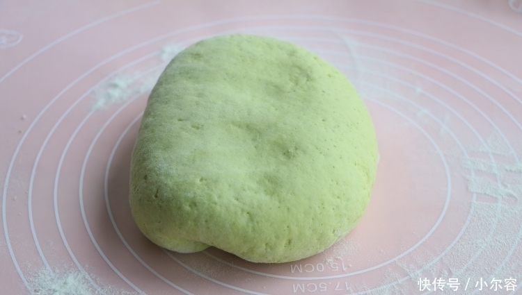 黄瓜别凉拌了,做成小面包,不加油不加水,孩子一口一个真美味!