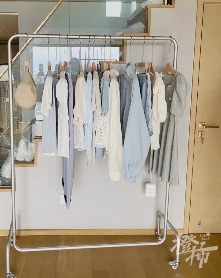 工作室|卖衣服还教你搭配,写字楼里的“女装工作室”,你会去逛吗?