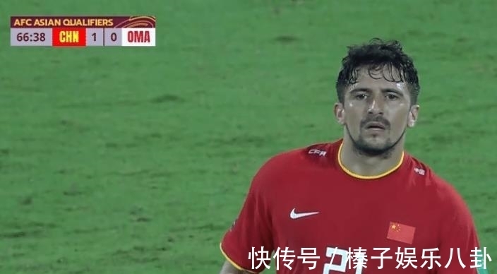 洛国富|天价归化为何打不上主力?输球后,看洛国富和国产球员反应秒懂
