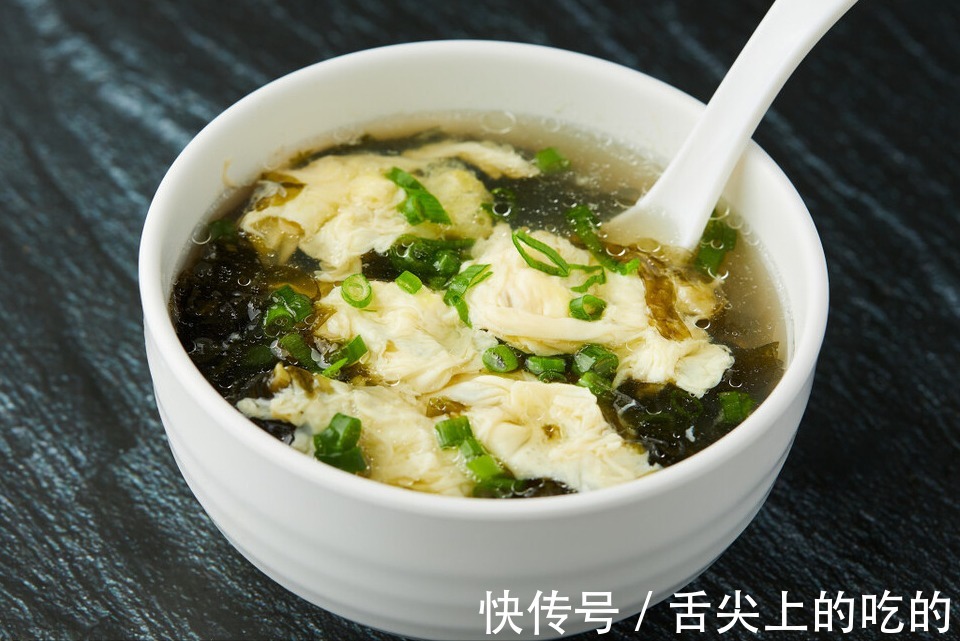 紫菜汤|做紫菜汤,直接煮还是洗一下再煮?别再搞错,海边人教你正确做法