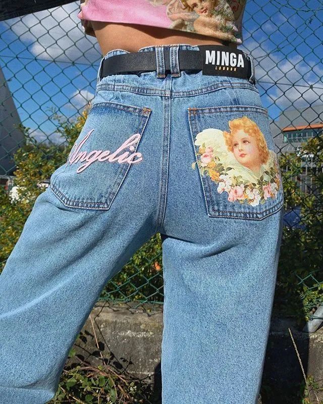 bm|成千上万的女生在三里屯做BM女孩