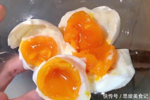 过年期间吃剩饭剩菜，会亚硝酸盐中毒吗？营养师：两种剩菜不要吃