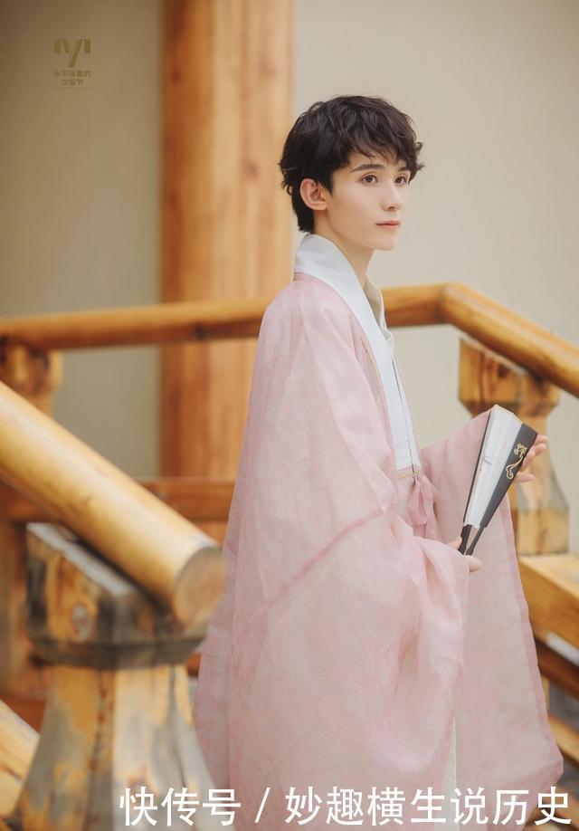 浅色系|谁说汉服很厚重那些仙气飘飘的浅色系汉服,轻盈又飘逸