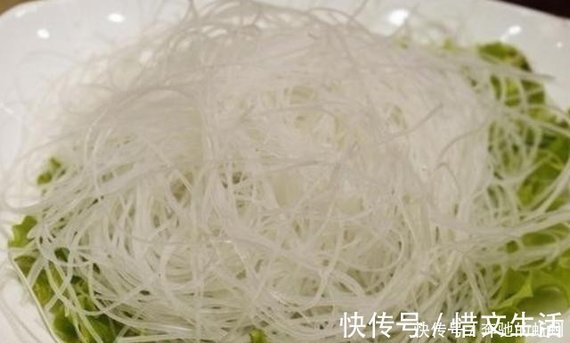 一日三餐|这3样食物含有大量甲醛,是白血病的“催化剂”,一起来鉴别
