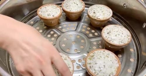 砂瓜|三伏天要多吃绿豆加250克糯米粉,筷子一搅,香甜软糯太好吃了