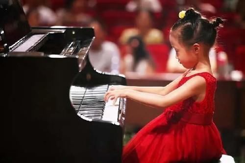 小薇|孩子上小学期间,就有下列几个特征,将来可能最有出息、混得最好