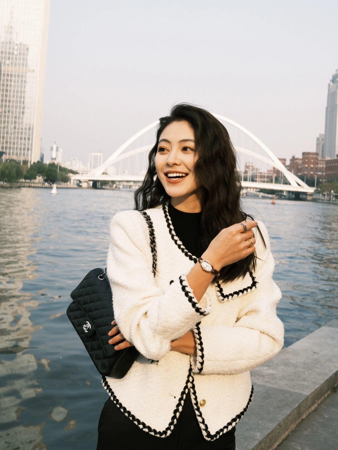 穿搭|为什么我劝你出门要穿“小香风外套”?看潮人示范就知道,真美