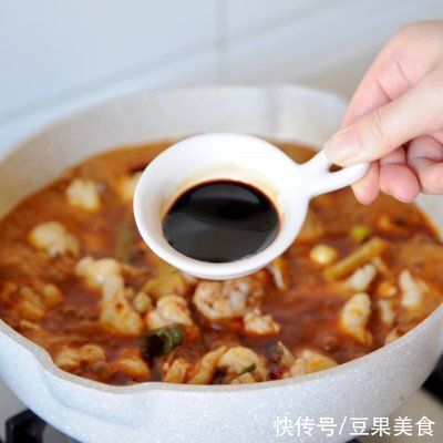 餐桌上最有人气的家常菜之黄焖鸡