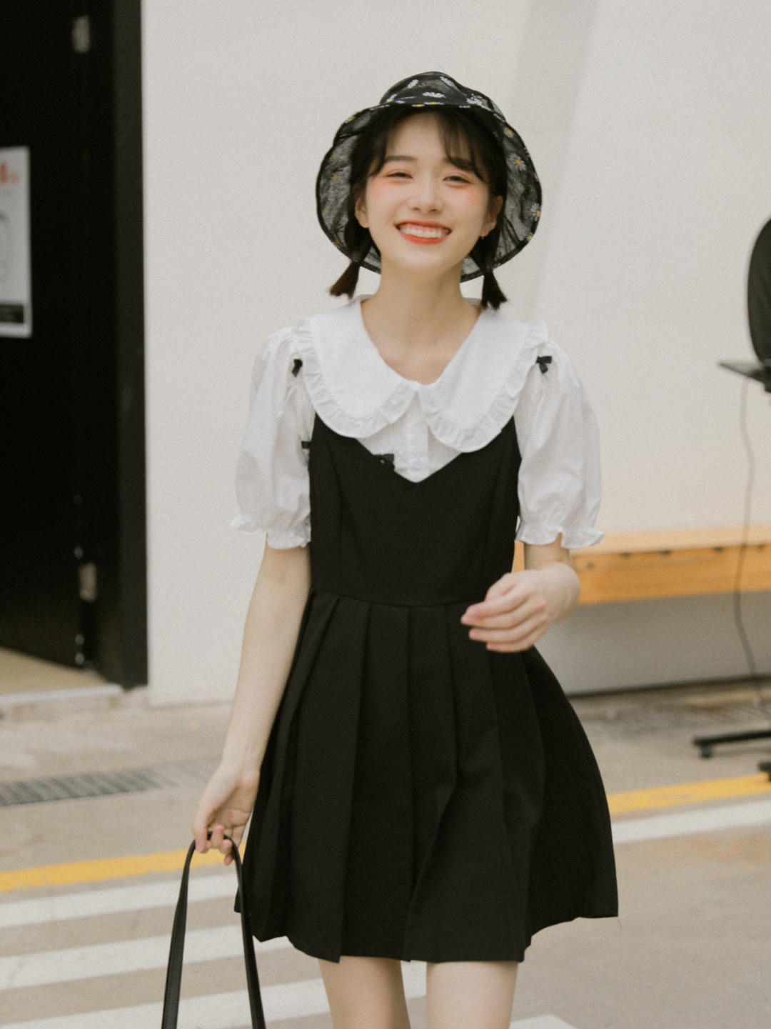 早秋|早秋这几条连衣裙一定不能错过,穿上成熟又有气质