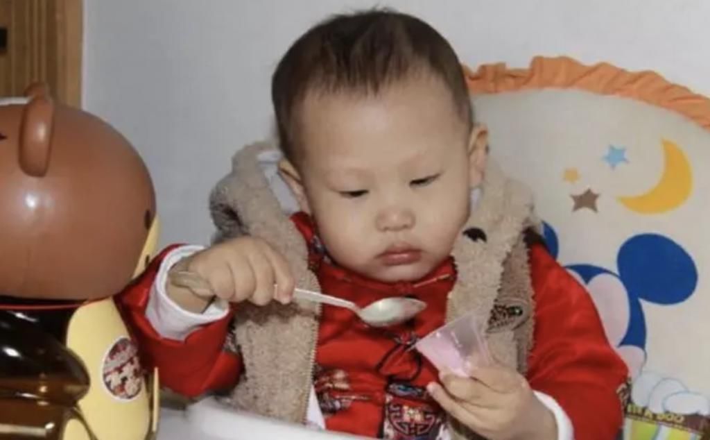 饭菜|孩子在幼儿园饭量增大,看到老师拍的午餐照后,妈妈备受打击