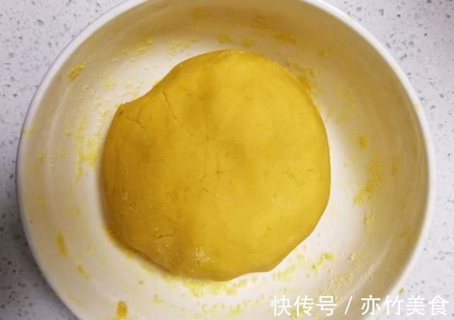 滋补|“穷人的阿胶”是它，每天喝一碗，滋补养颜，气血足了，脸色红润