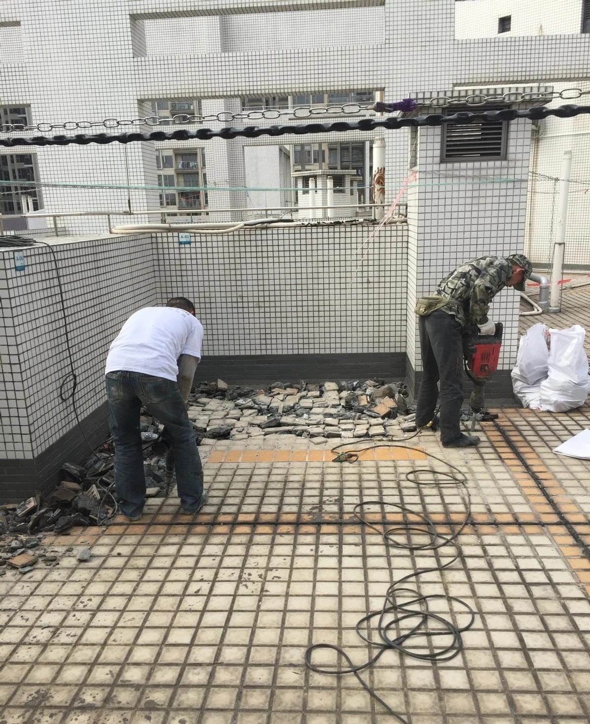 楼层|过来人都说买顶楼后悔,住了6年我知道顶楼有多好,别被缺点劝退