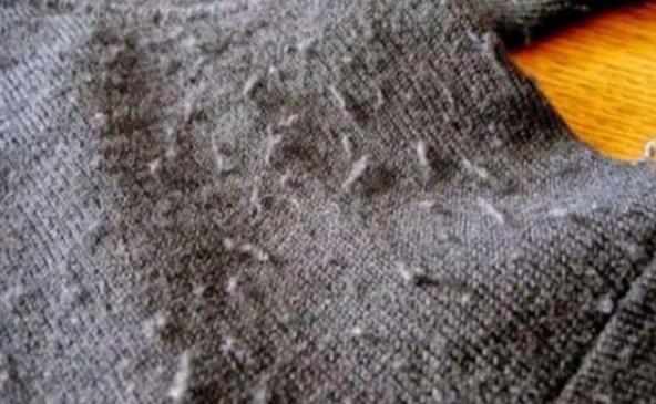 衣服穿久了经常起毛球4个办法可清除,跟新买的衣服一样
