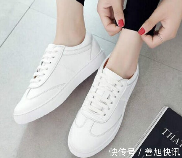 平底鞋 长期穿高跟鞋和长期穿平底鞋的美女,有什么差别很多人都想错了