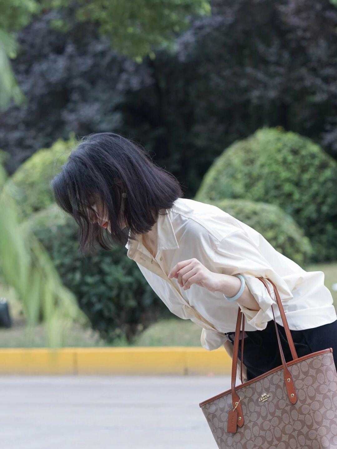 时尚博主|真正会穿的女人,30岁要穿的好看,必须断舍离,这样更完美