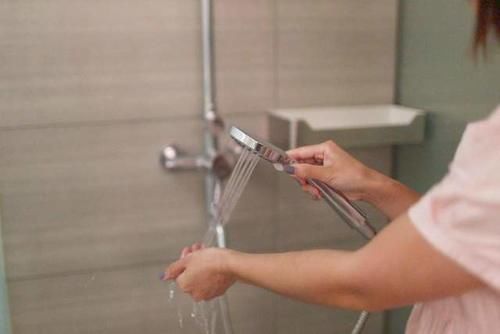 伤害|冬季坐月子少碰两类水果,易伤害产妇肠胃,还可能影响母乳质量