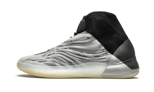 本周补货登场？adidas Yeezy BSKTBL QNTM “ Quantum ” 不要错过了！