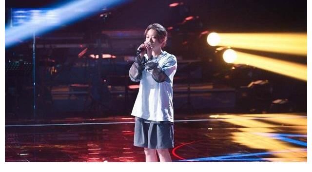 于梓貝|《2021好聲音》導(dǎo)師混戰(zhàn)，李克勤直接失去兩員“大將”，確實沒想到